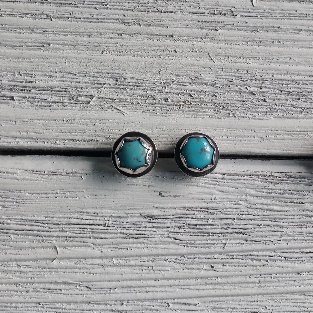 Turquoise stud earrings - Picture 7 of 10